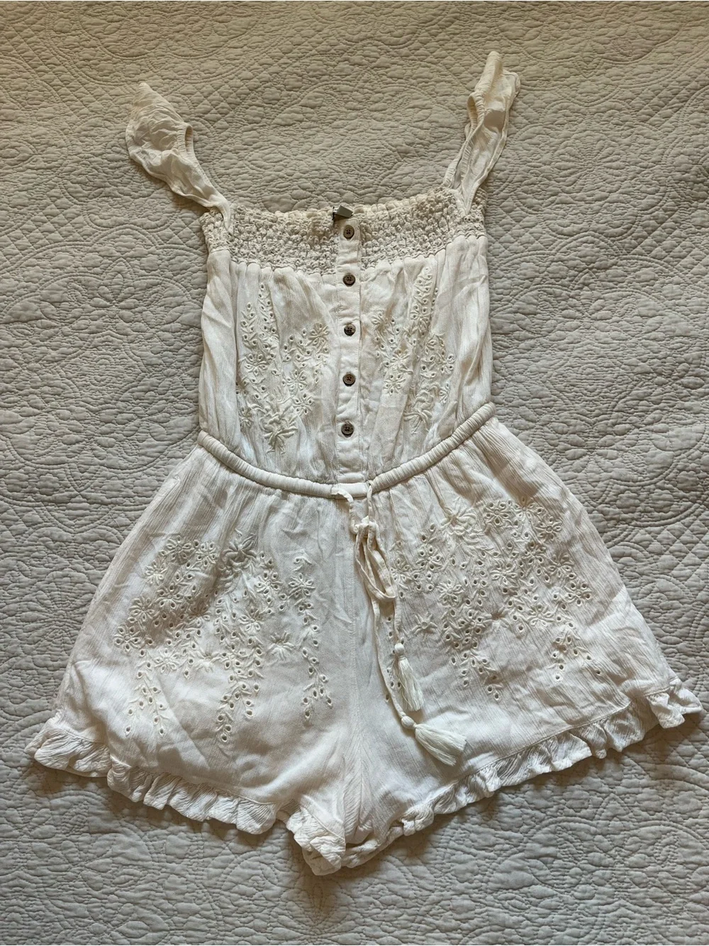 American Eagle Outfitters Embroidered Ruffle Romper Playsuit cream small